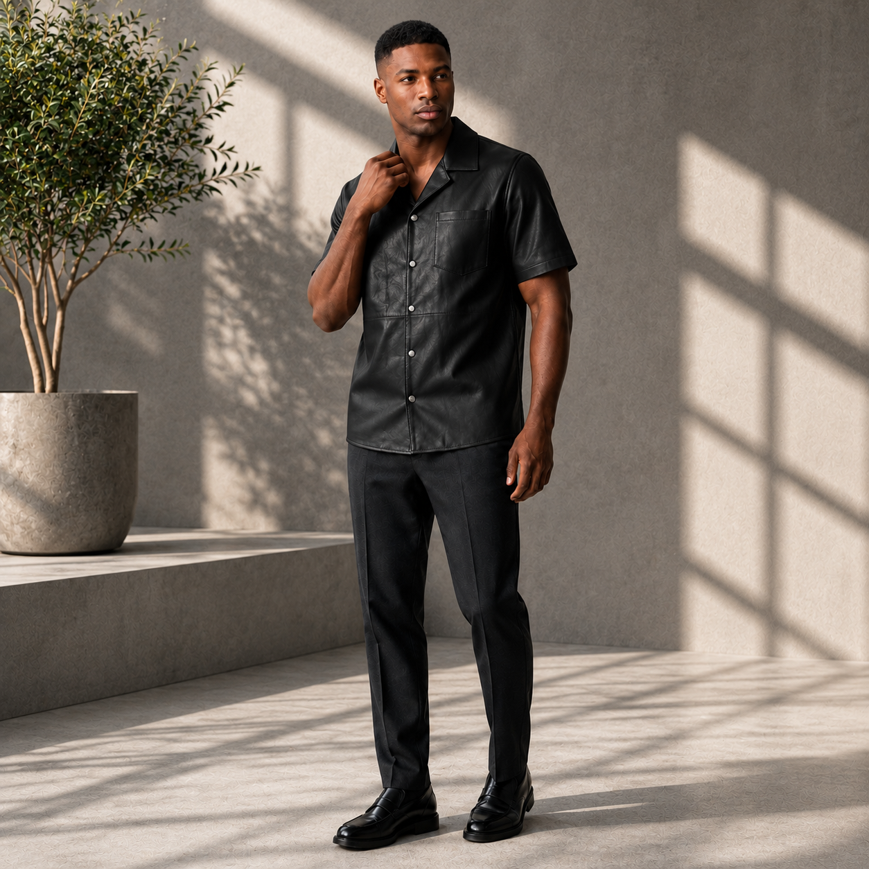 Short sleeves casual shirt for men 100% pure Italian lam skin [Black]